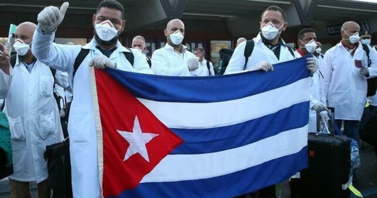 Médicos cubanos de misión en el extranjero © demoamlat.com
