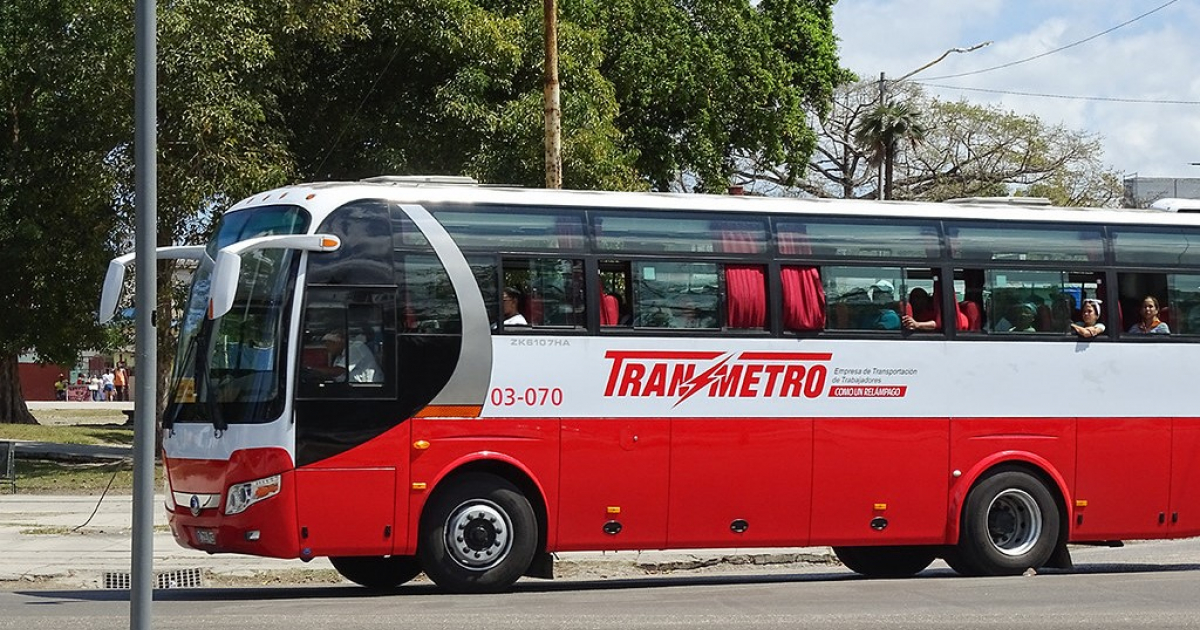 Ómnibus de la empresa estatal Transmetro © CiberCuba