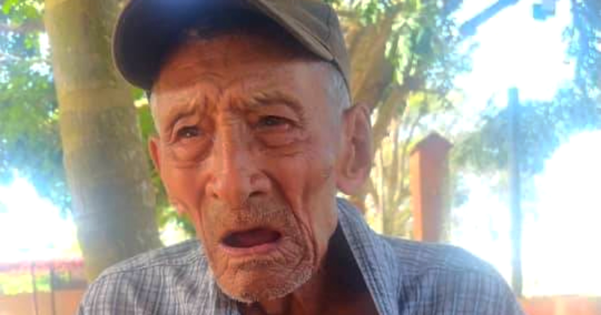 El anciano desorientado © Facebook / Yo amo Jagüey