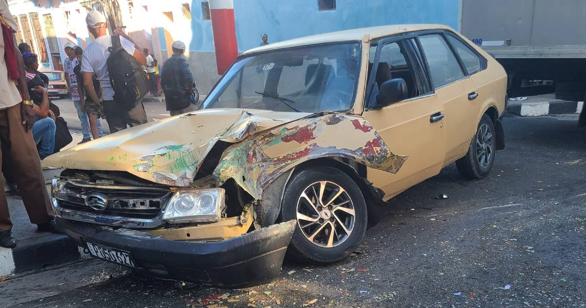 Accidente en Santiago de Cuba © Facebook Accidentes de Buses y Camiones