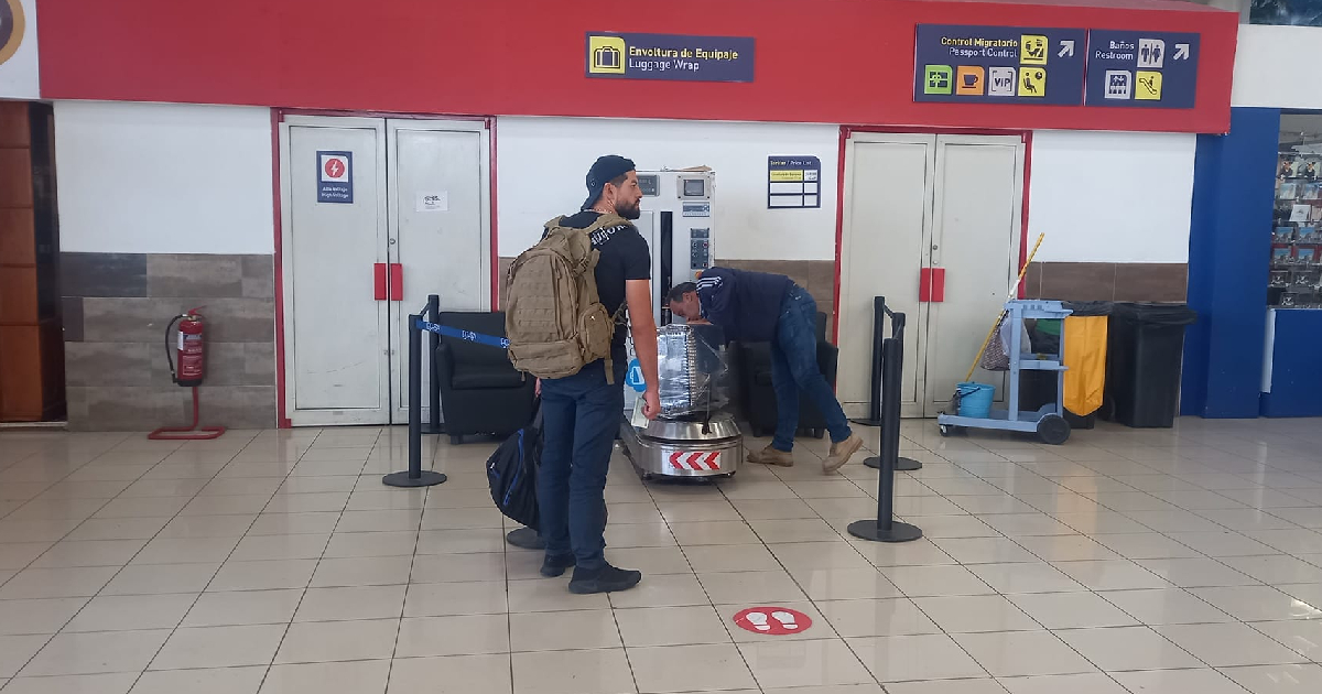 Envoltura de equipaje © Facebook/Aeropuerto Internacional José Martí