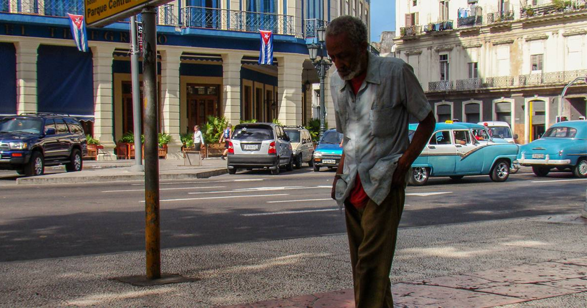 Jubilado cubano © CiberCuba