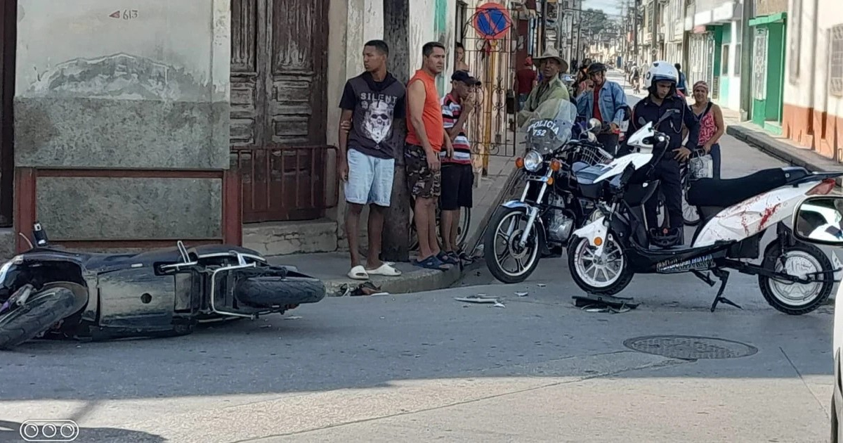 Dos motos accidentadas © Facebook / ACCIDENTES BUSES & CAMIONES por más experiencia y menos víctimas! / Gilberto Rivas