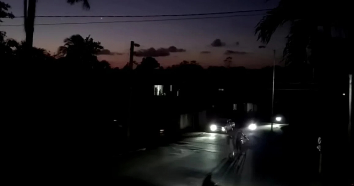 Apagón en Cuba (Imagen referencial) © Captura de video de YouTube de Mario J. Pentón