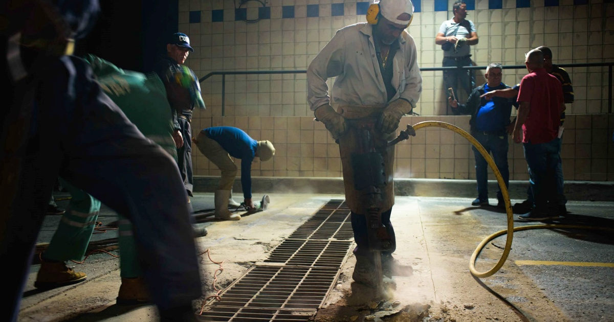 Trabajos de mantenimiento en el Túnel de La Habana © Facebook/Naturaleza Secreta