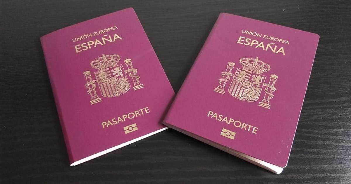 Pasaportes españoles © Consulado de España en La Habana / Twitter