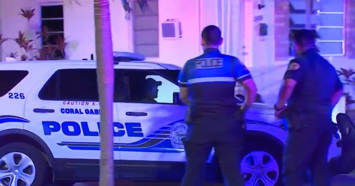 Policía en La Pequeña Habana © Telemundo51