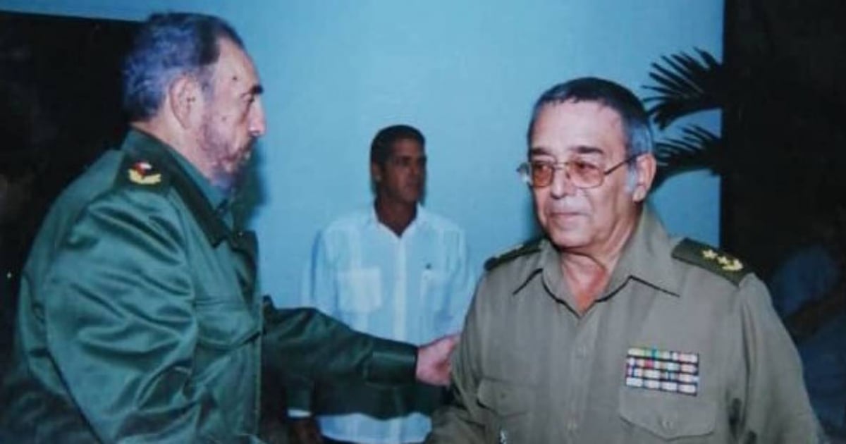 Fidel Castro y Leonardo Ramón Andollo Valdés © MINFAR Twitter