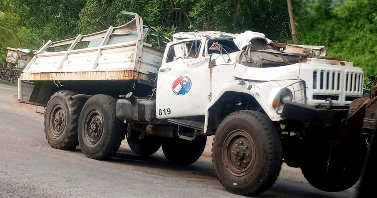 Truck Carrying MININT Personnel Crashes in Artemisa