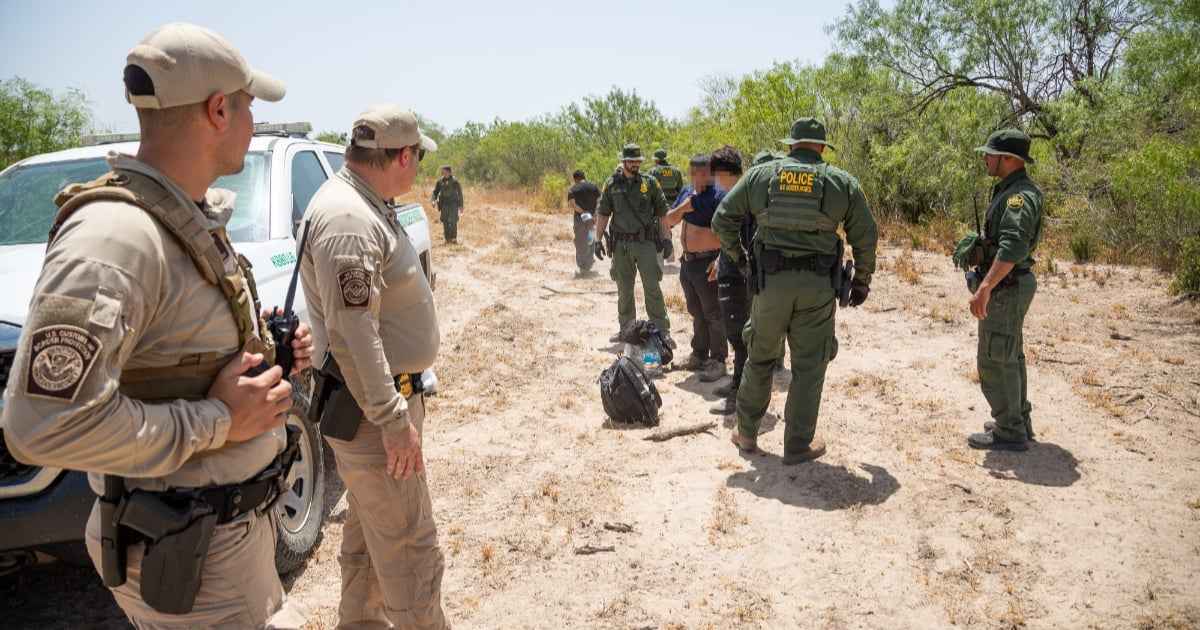 Encuentros de migrantes en la frontera © CBP/X