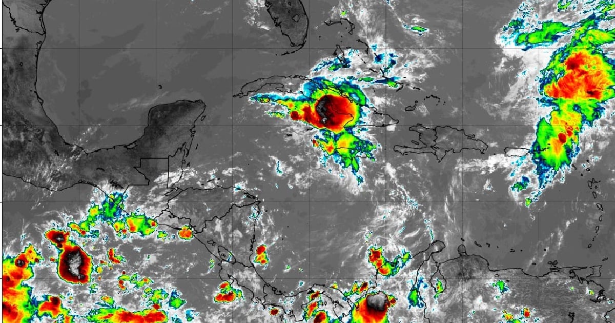 Imagen satelital © National Hurricane Center