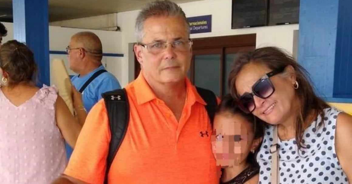 Oscar Ruiz Moreira con su esposa y su hija © DPorto Sports / Facebook y Noticiero Nacional Deportivo / Facebook