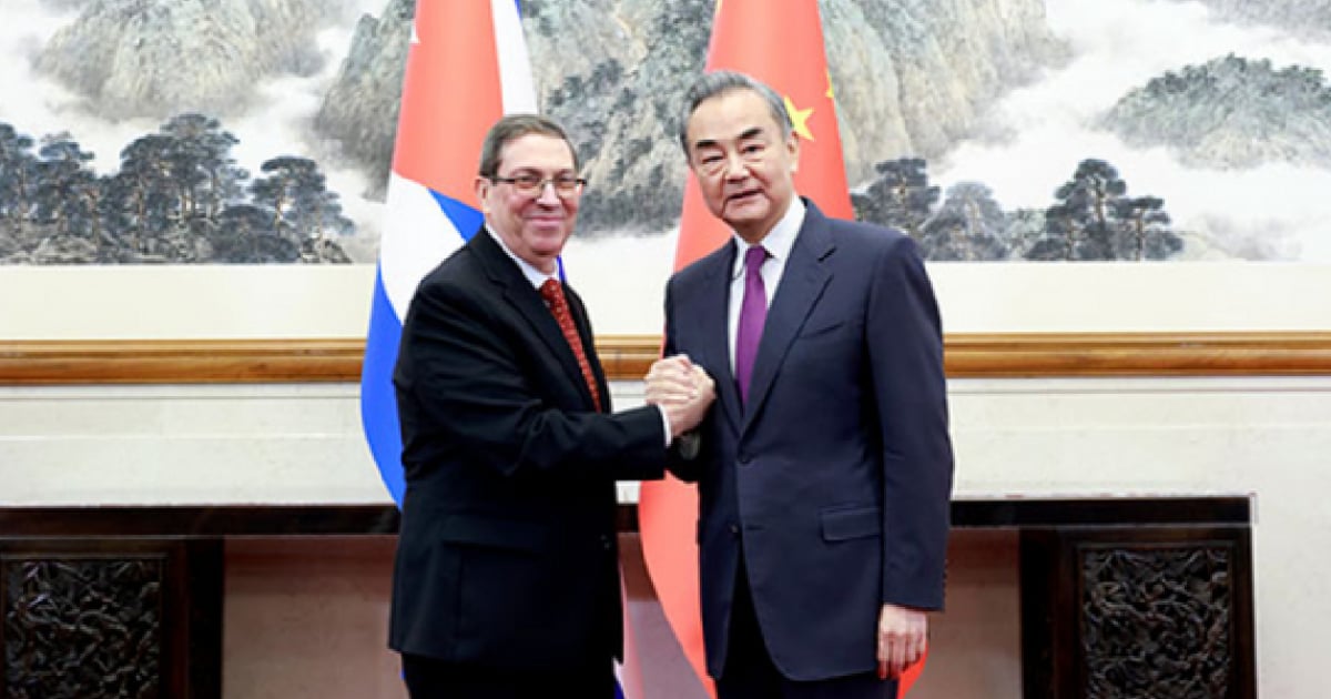 China Shows "Strong Support" for Cuban Regime