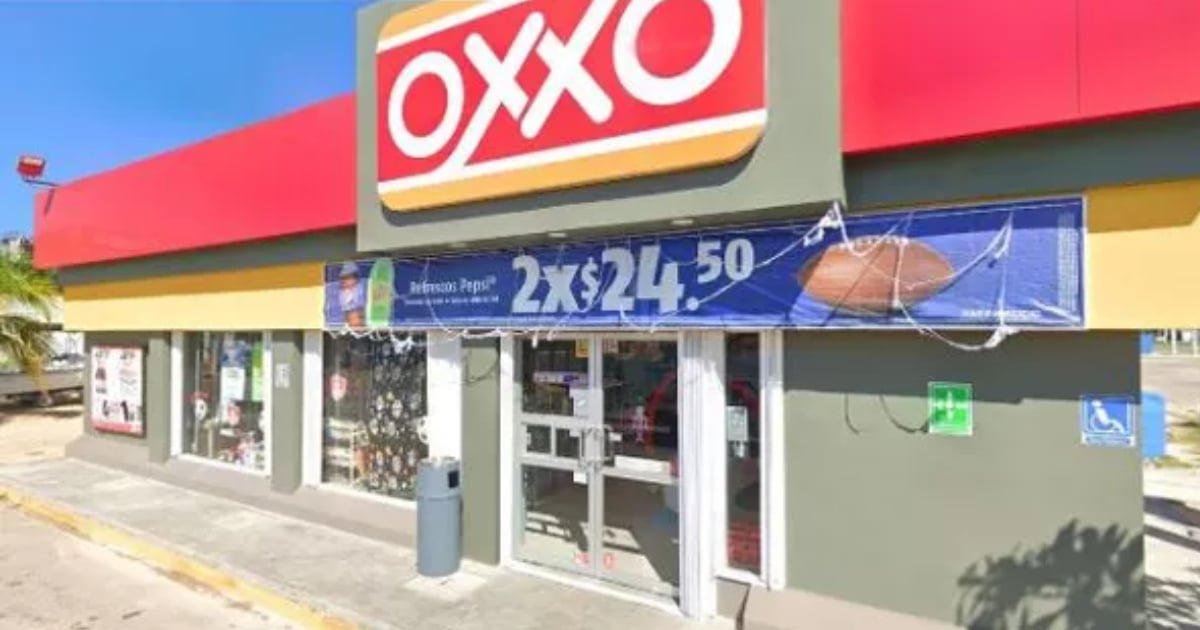 Tienda de la cadena Oxxo, en el puerto de Progreso © Captura de SIPSE.com
