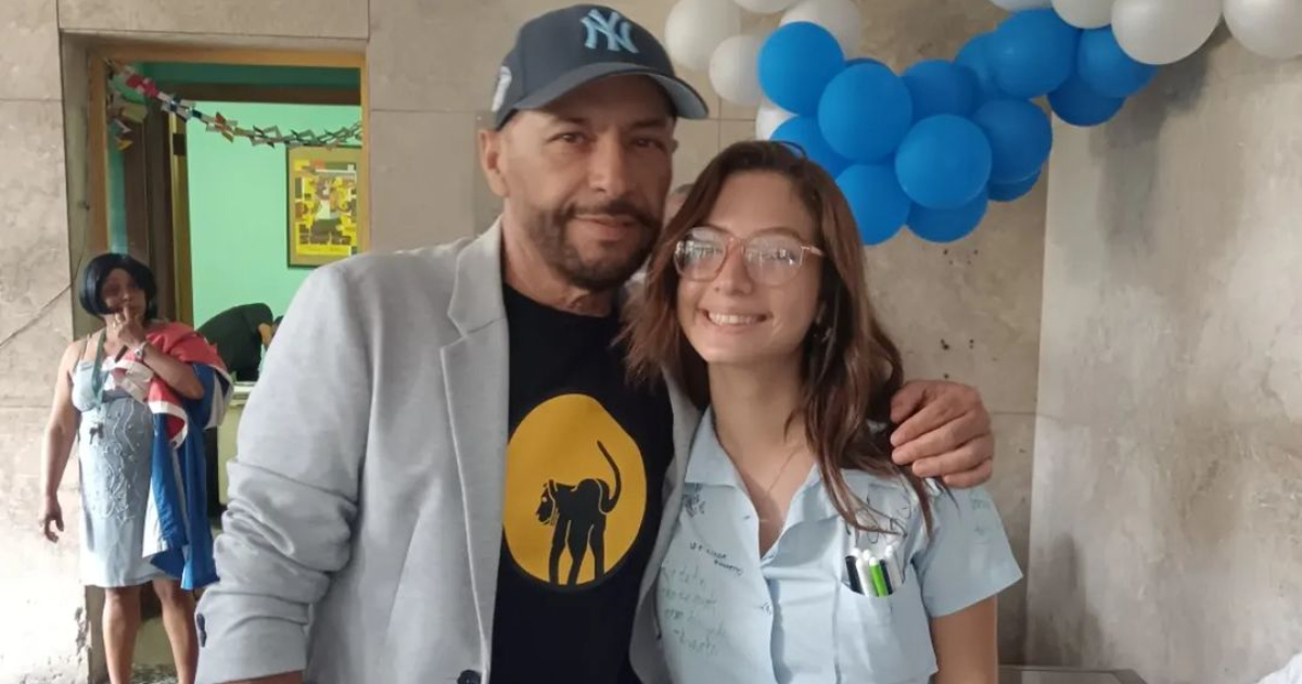 Actor cubano Jorge Martínez con su hija Paola © Instagram / Yoyi Martinez