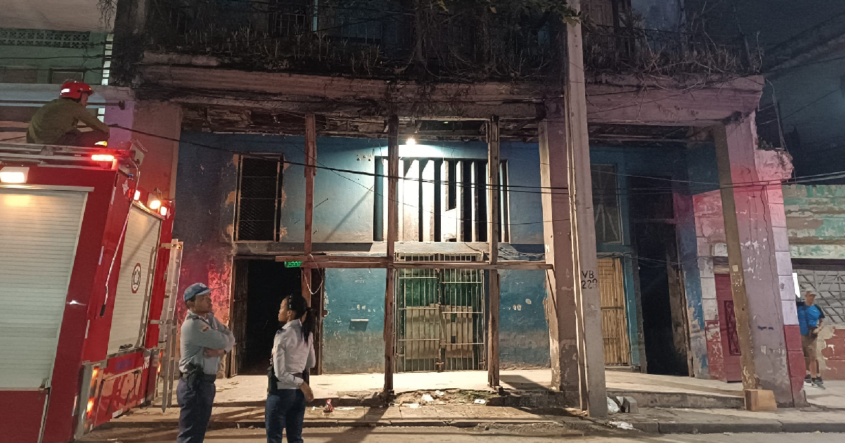 Neighbors React to Havana Building Collapse: "It Was Bound to Happen"