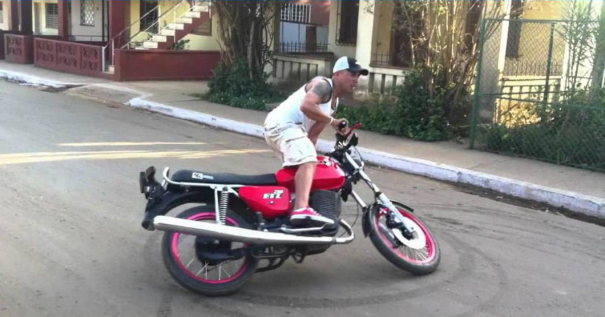 Man Arrested After Machete Attack to Steal Motorcycle in Holguín