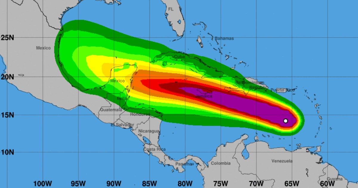Pronóstico de desplazamiento y fuerza de los vientos del huracán Beryl © nhc.noaa.gov