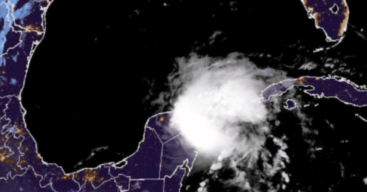 El huracán Beryl causa estragos en la península de Yucatán, México