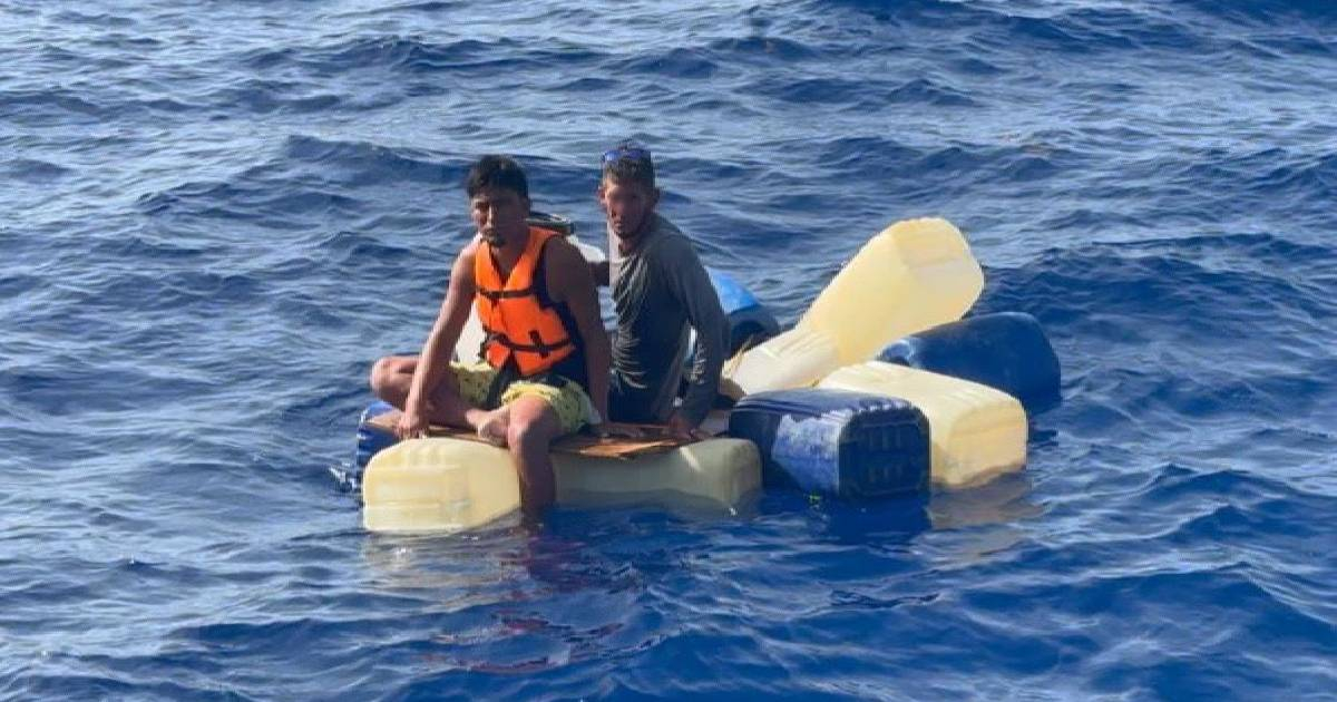 Two Cuban Rafters Rescued on Makeshift Raft Near Mexico