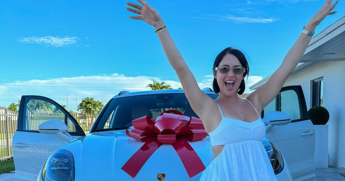 Imaray Ulloa Flaunts New Luxury Car: Unveils Her Porsche Macan with a Smile