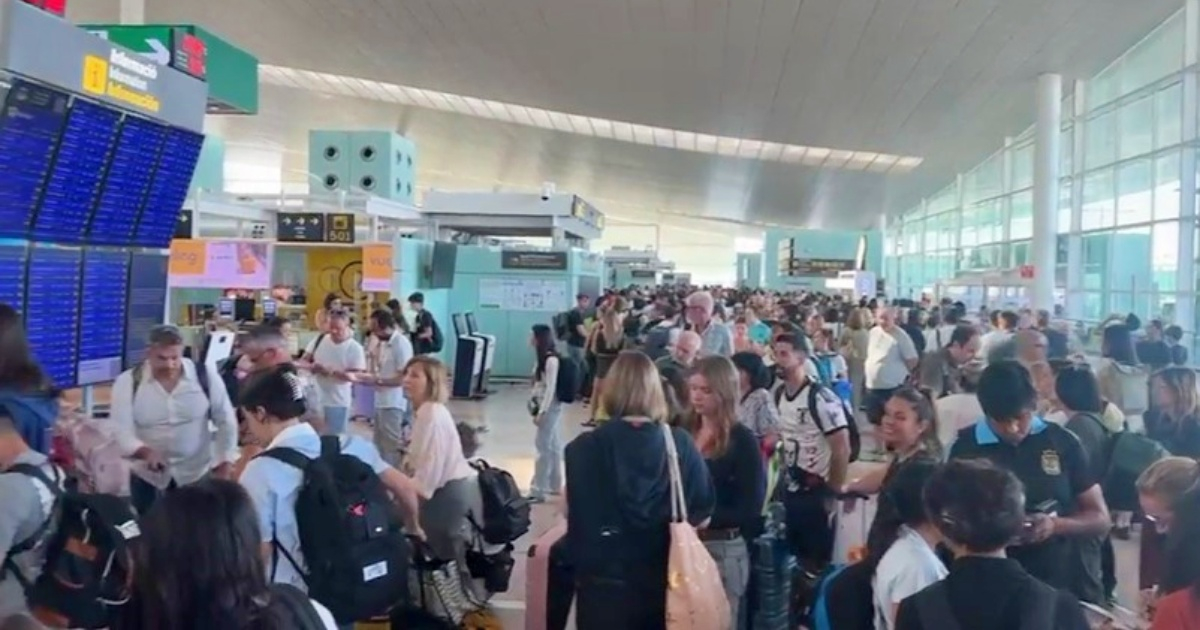 Fallo en sistema de Microsoft desata caos global en aeropuertos y servicios