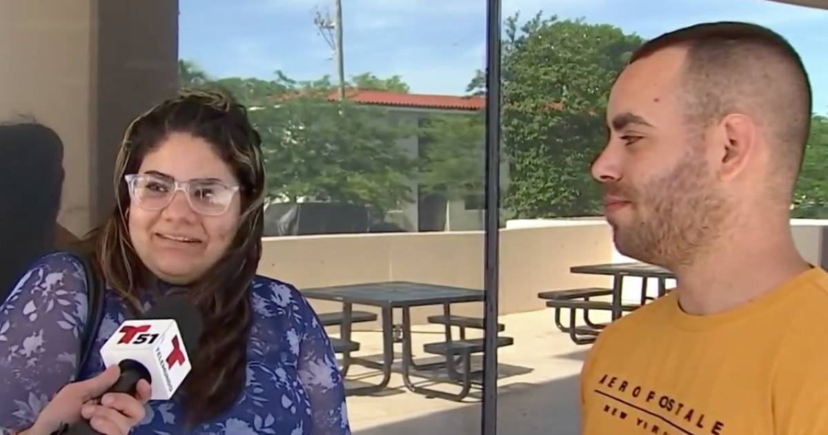 Joven migrante y su esposa © Telemundo/Captura de video