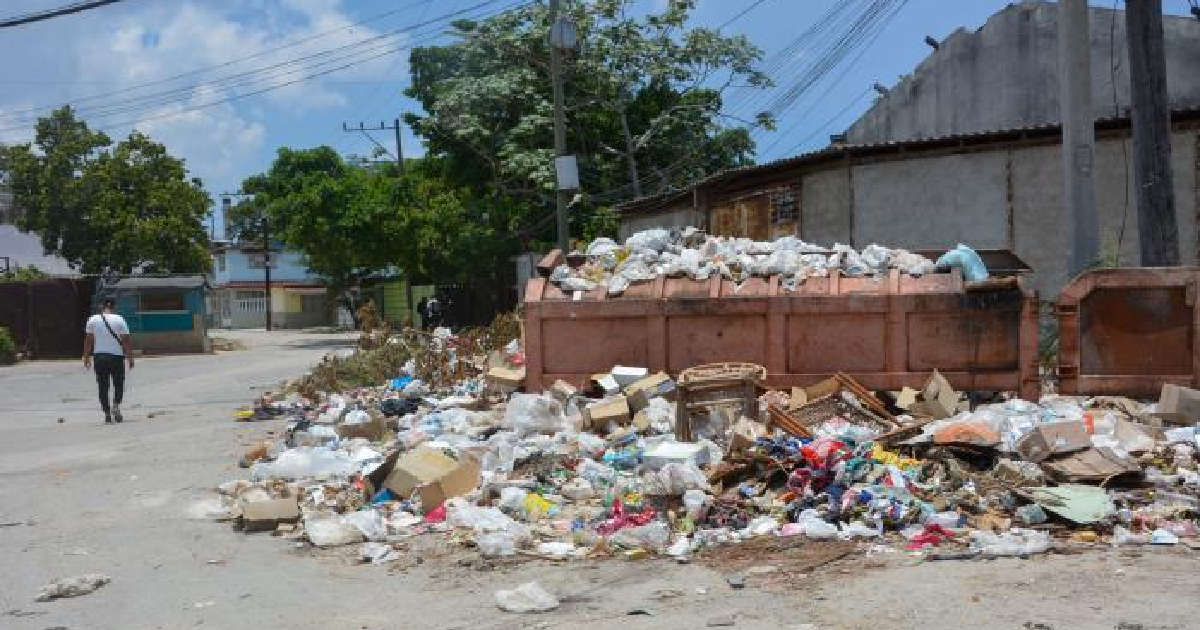 Crisis en la recogida de basura en La Habana: más del 40% de la flota está fuera de servicio