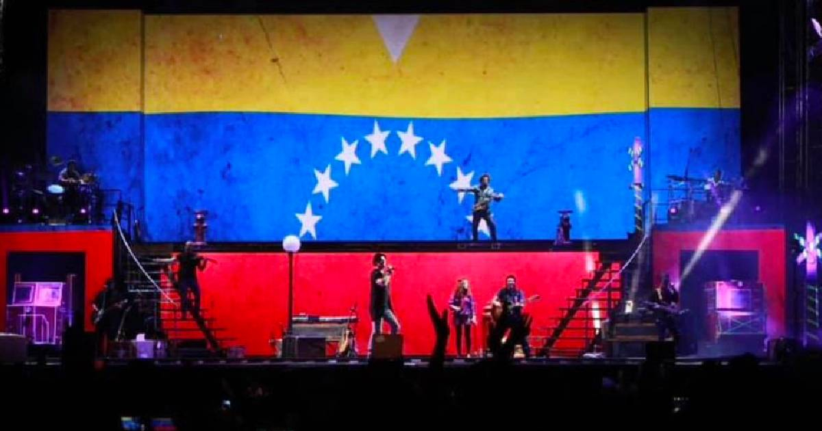 Músicos sobre Venezuela © Ricardo Arjona / X