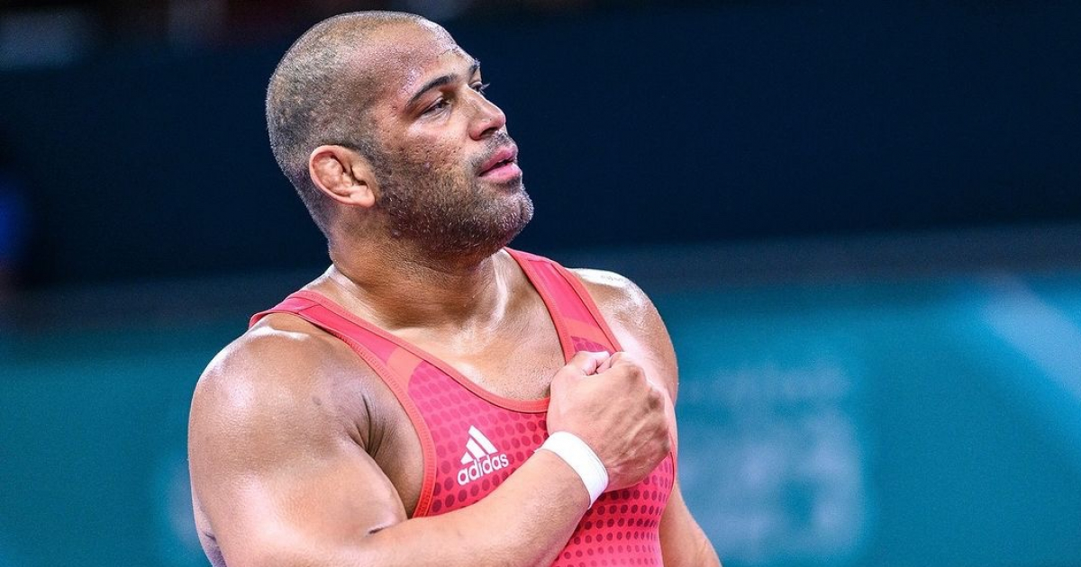 Cuban Wrestler Yasmani Acosta to Represent Chile at Paris 2024 Olympics