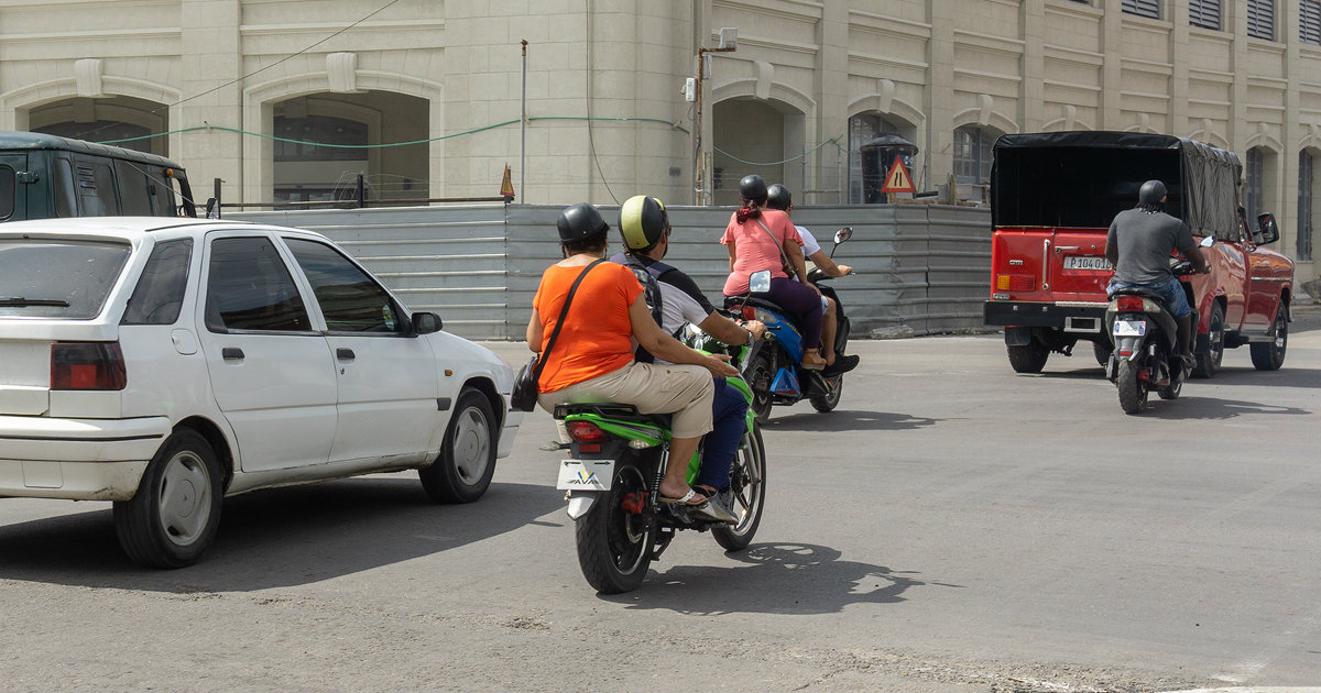 Vehículos circulando en La Habana (Imagen de referencia) © CiberCuba