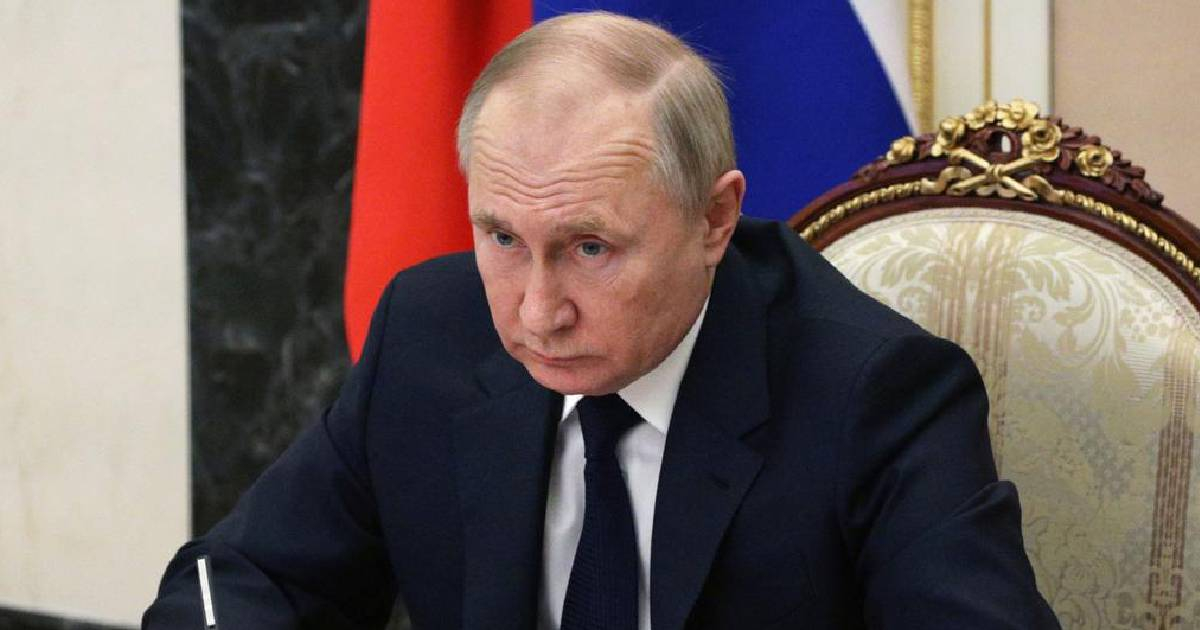 Putin firma ley que endurece control sobre extranjeros en Rusia