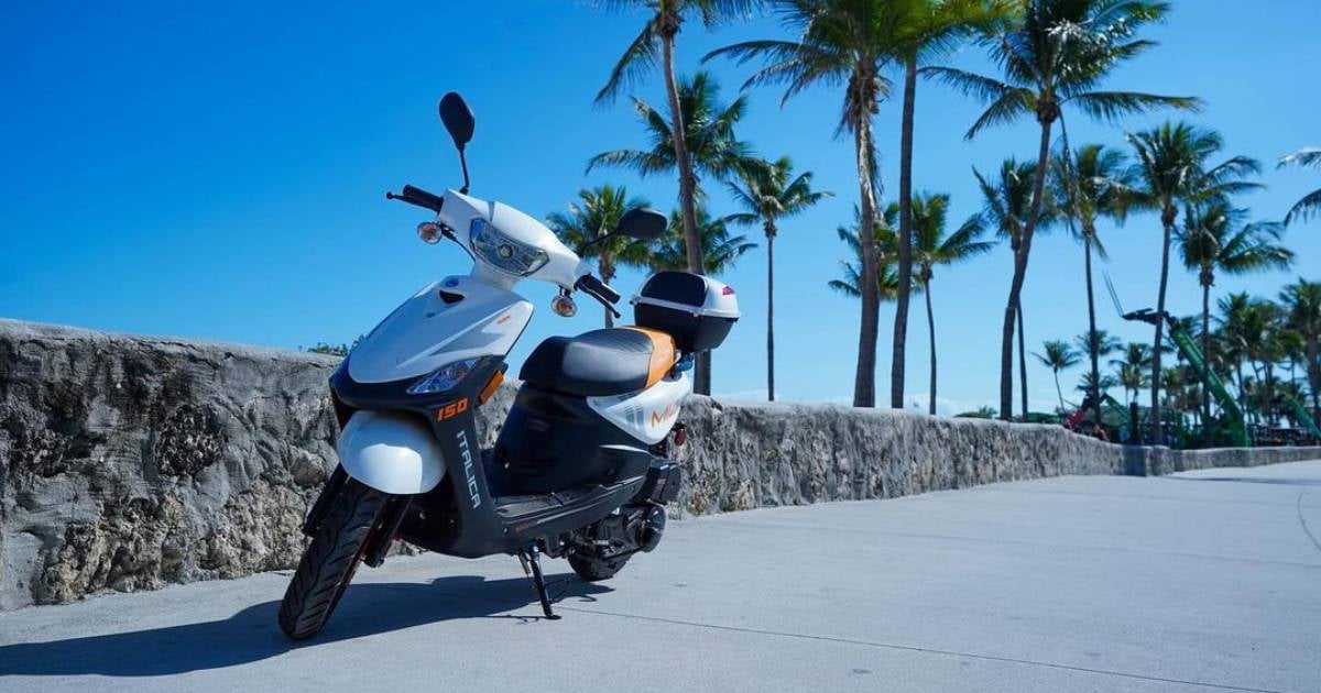 Italica Moto 150cc © Instagram Italica Motors Miami Beach