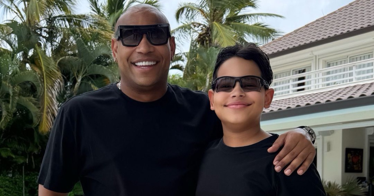 Alexander Delgado disfruta de unas vacaciones en Punta Cana junto a su hijo