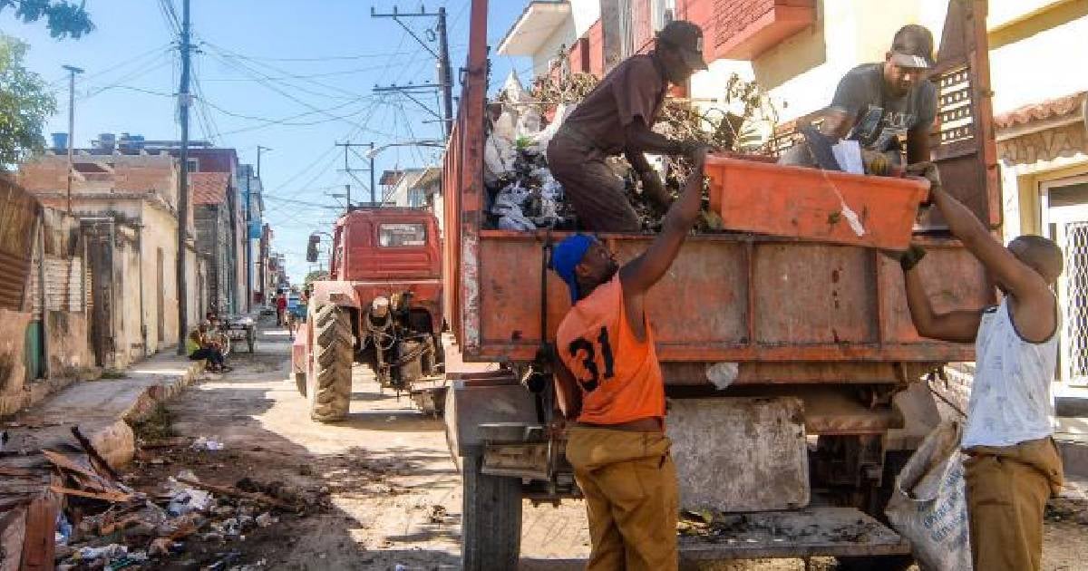 Recogida de basura en La Habana © Tribuna de La Habana