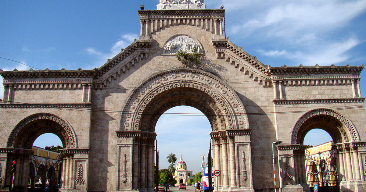 Entrada del cementerio de Colón, en La Habana (Imagen de referencia) © Cementerio de Colón