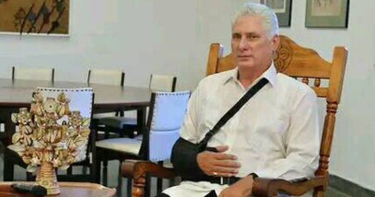 Cuban Leader Díaz-Canel's Right Arm Immobilized Due to Severe Discomfort