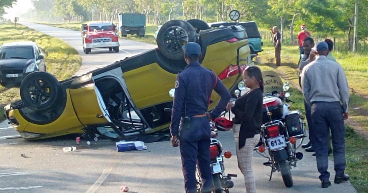 Accidente impactante en carretera de Ciego de Ávila deja daños materiales