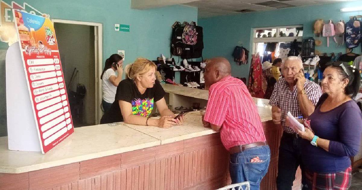 Forced Sales and Closure of Private Businesses in Cienfuegos During Government Inspection