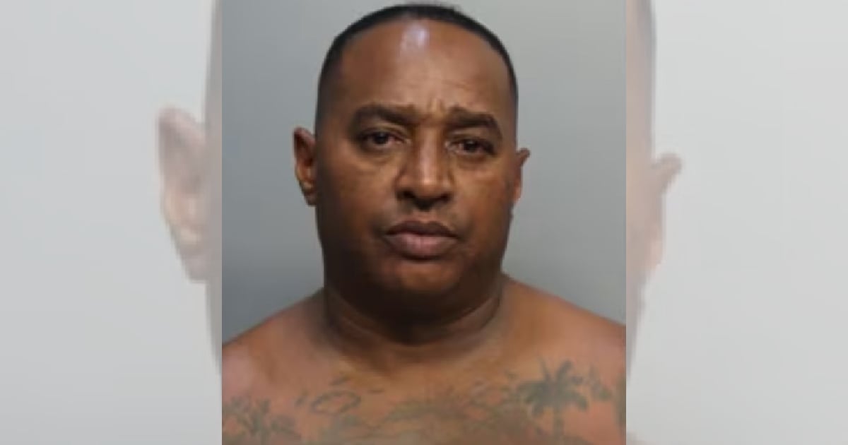 Cuban Man in Hialeah Arrested for Assaulting Girlfriend and Her 12-Year-Old Daughter with Baseball Bat