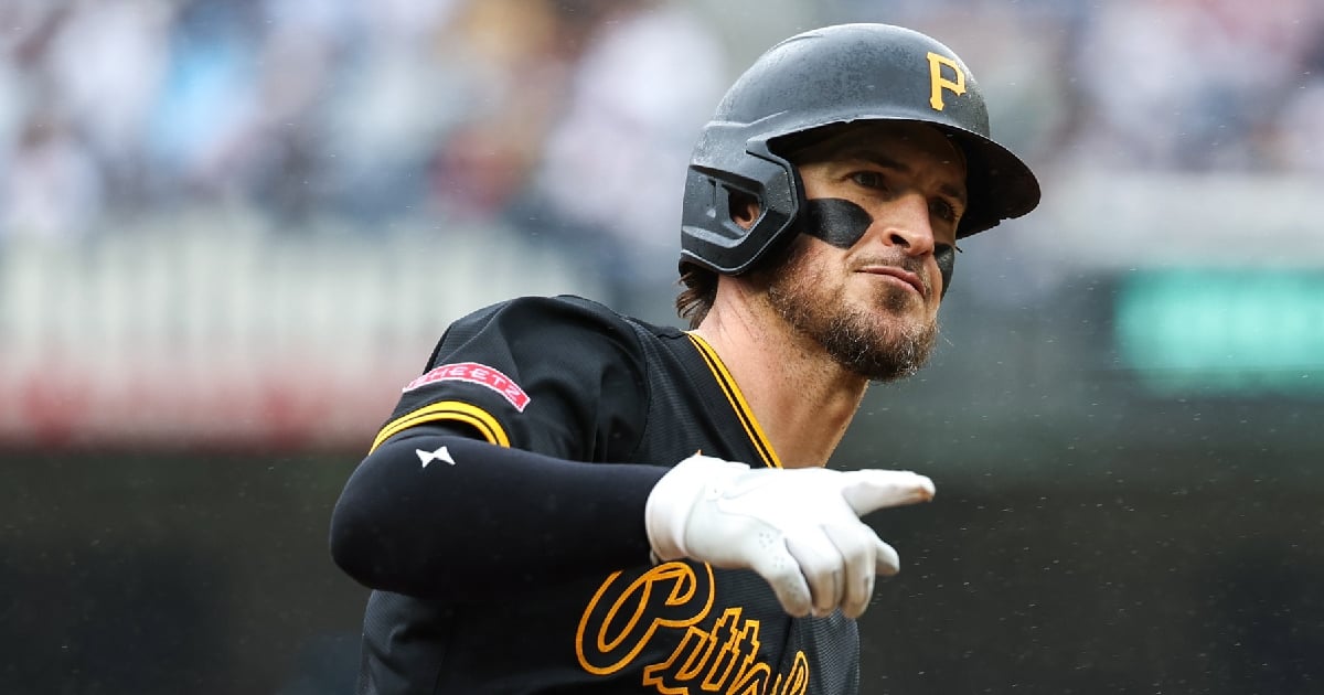 Cuban Yasmani Grandal Among Top Switch-Hitting Catchers in MLB Home Runs