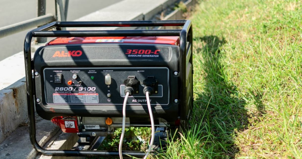 Generadores y plantas eléctricas para enviar a Cuba © Foto © Depositphotos