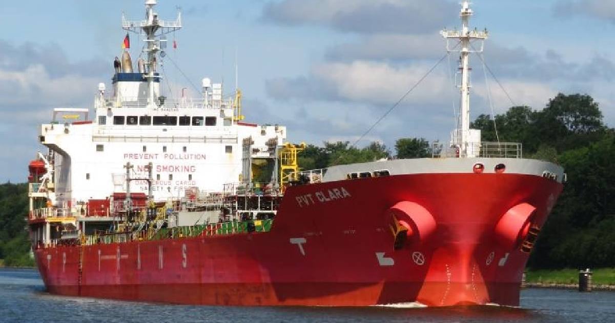 Buque petrolero de Rusia con bandera panameña © Vessel finder