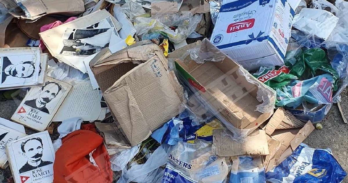 Books by José Martí Found Discarded Near High School in Santiago de Cuba