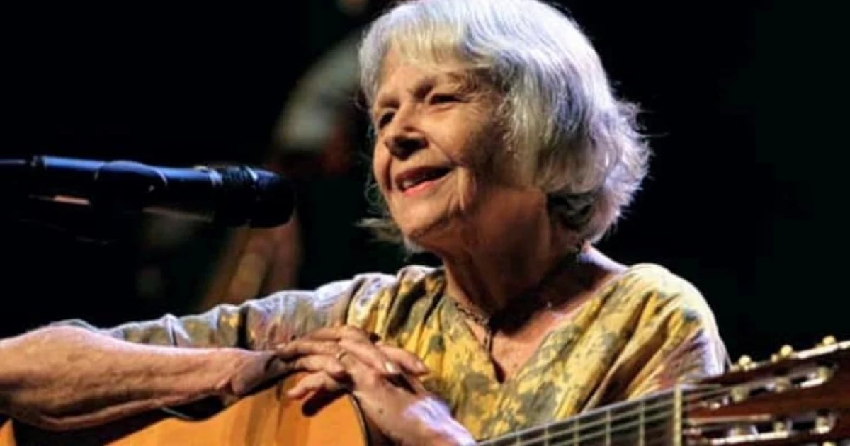 Cuban Singer-Songwriter Marta Valdés Passes Away at Age 90