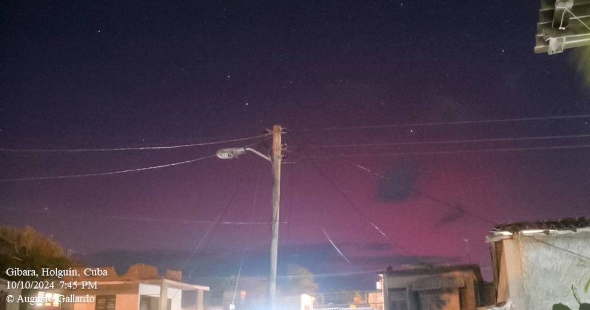 Osservando l’aurora boreale nel cielo di Cuba