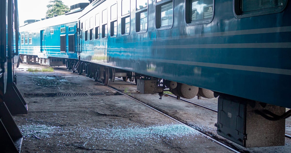 Tren con daños por hechos vandálicos © Facebook / Eduardo Rodríguez Dávila