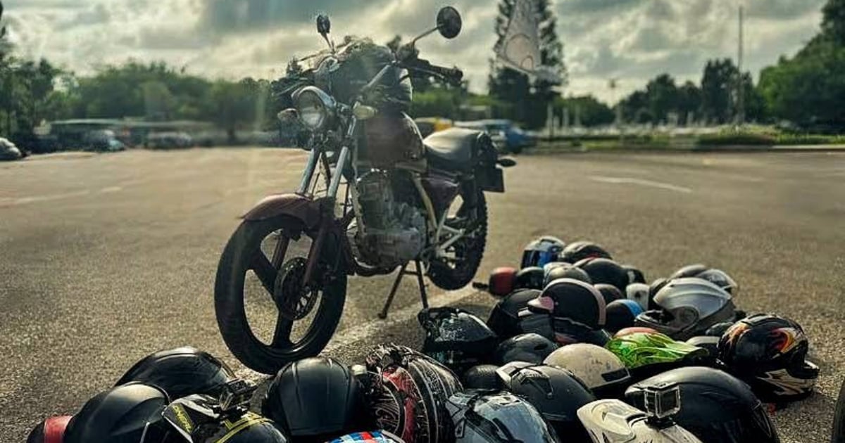 Emotional Tribute for Late Motorcyclist in Havana