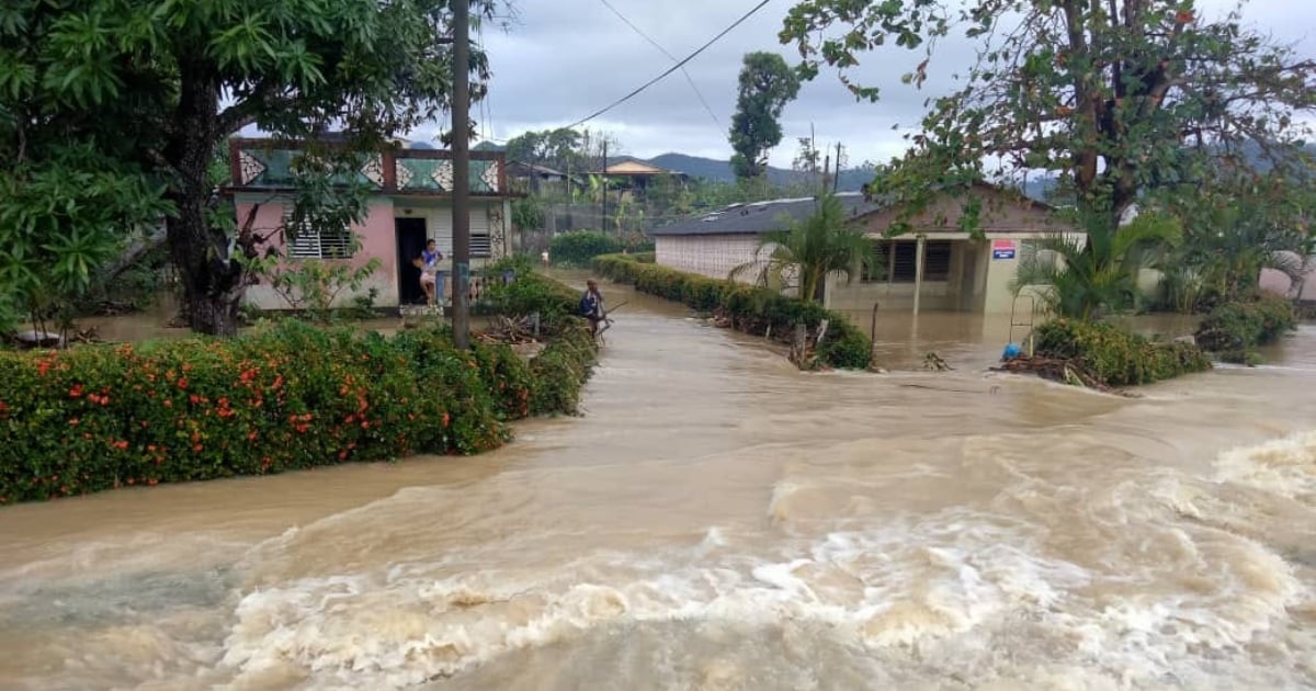 Inundaciones en Baracoa © Facebook/Miguel Noticias