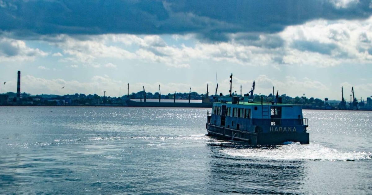 Ferry Service in Havana Bay Halted Due to Weather Conditions